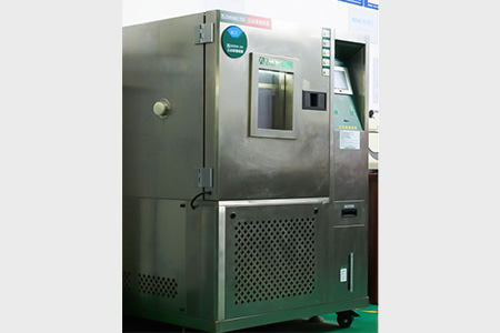 Constant temperature and constant humidity instrument